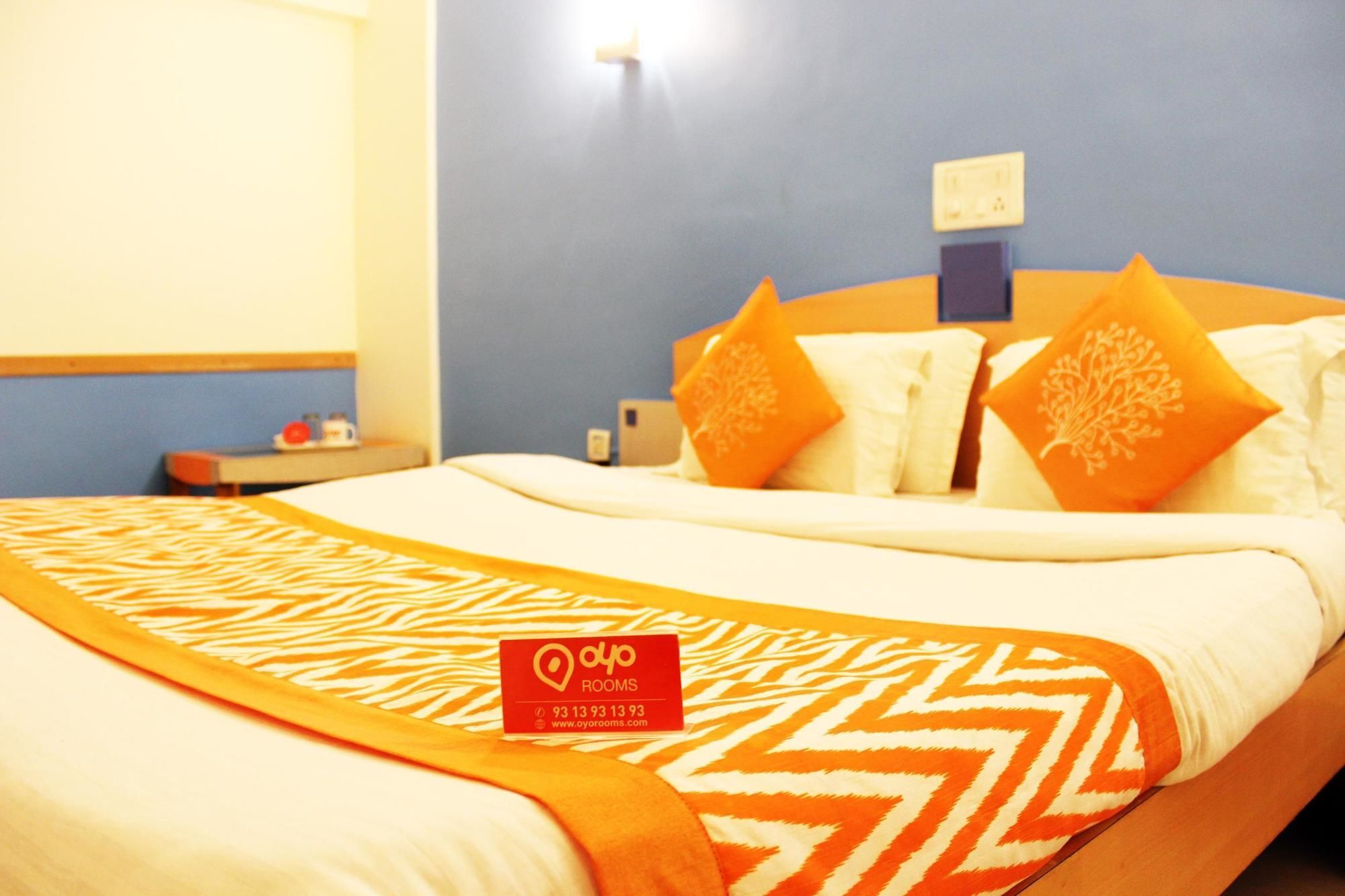 Oyo Rooms Гублі Екстер'єр фото